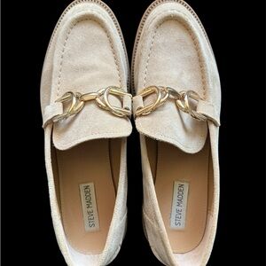 Steve Madden Beige Loafers with Gold Accent